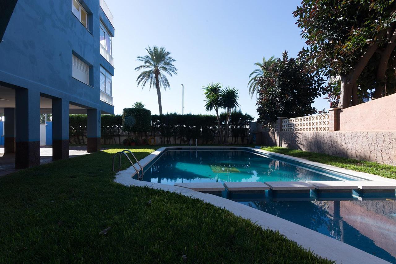 Apartamento En 1Era Linea Mar Con Terraza De 25M2 Castelldefels Exterior photo